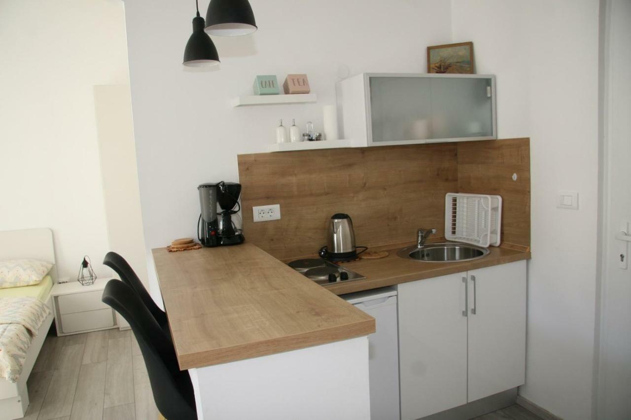 Stylish Apartment In City Center 普拉 外观 照片