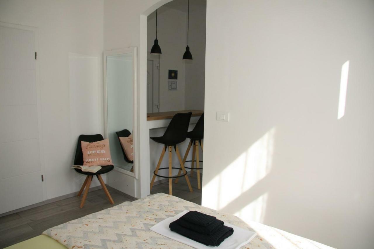 Stylish Apartment In City Center 普拉 外观 照片